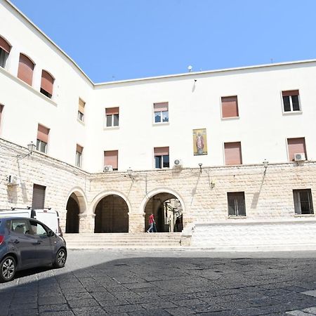 Corte Trecantaia 11 Holiday Hotel Bari Buitenkant foto