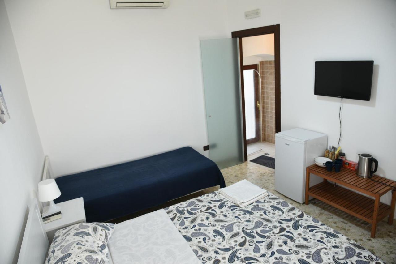 Corte Trecantaia 11 Holiday Hotel Bari Buitenkant foto