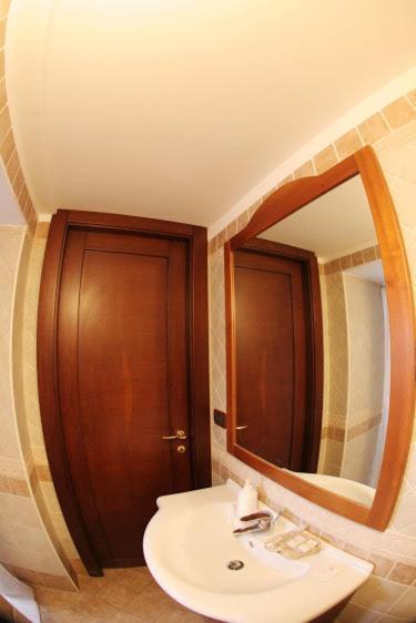 Corte Trecantaia 11 Holiday Hotel Bari Buitenkant foto