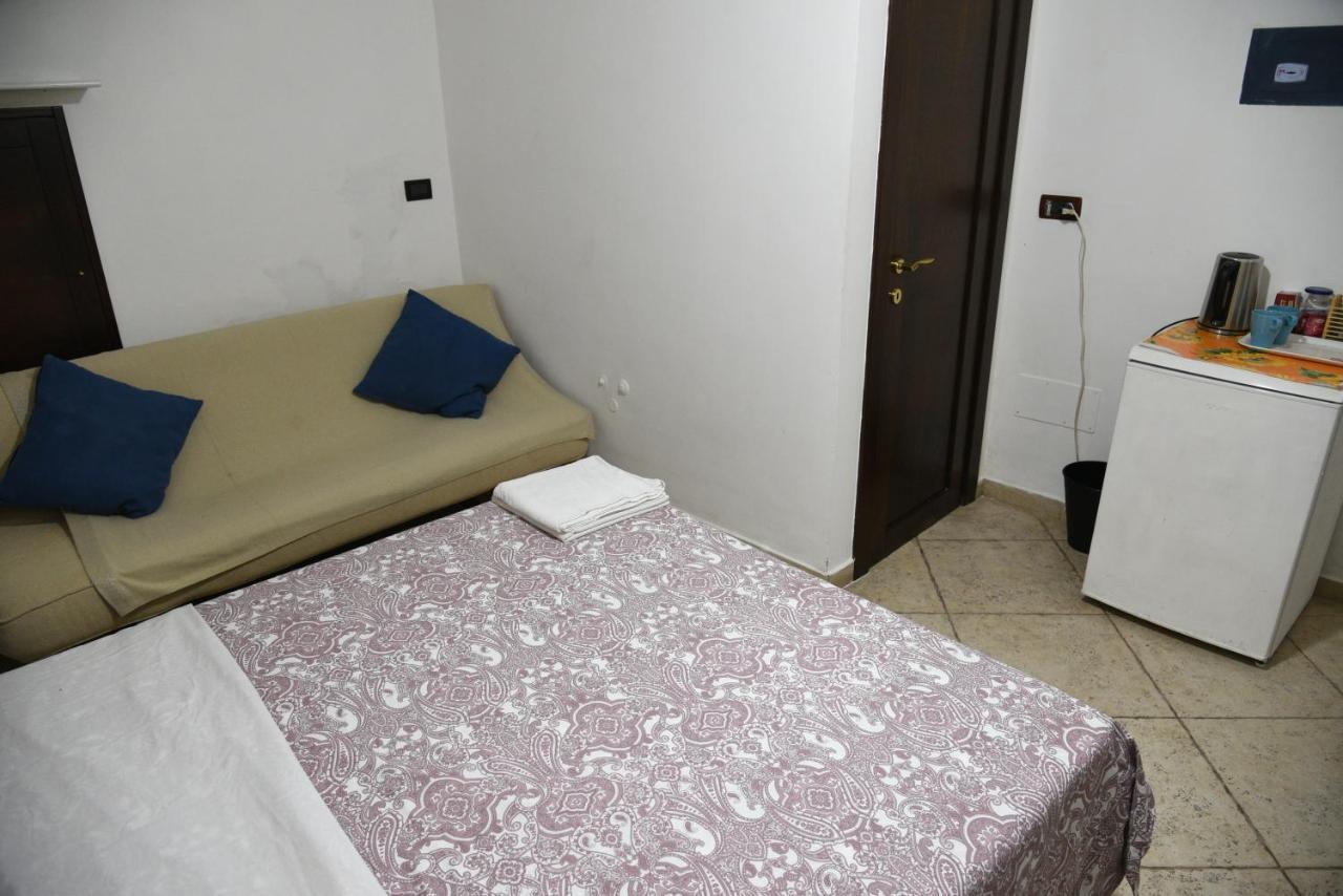 Corte Trecantaia 11 Holiday Hotel Bari Buitenkant foto