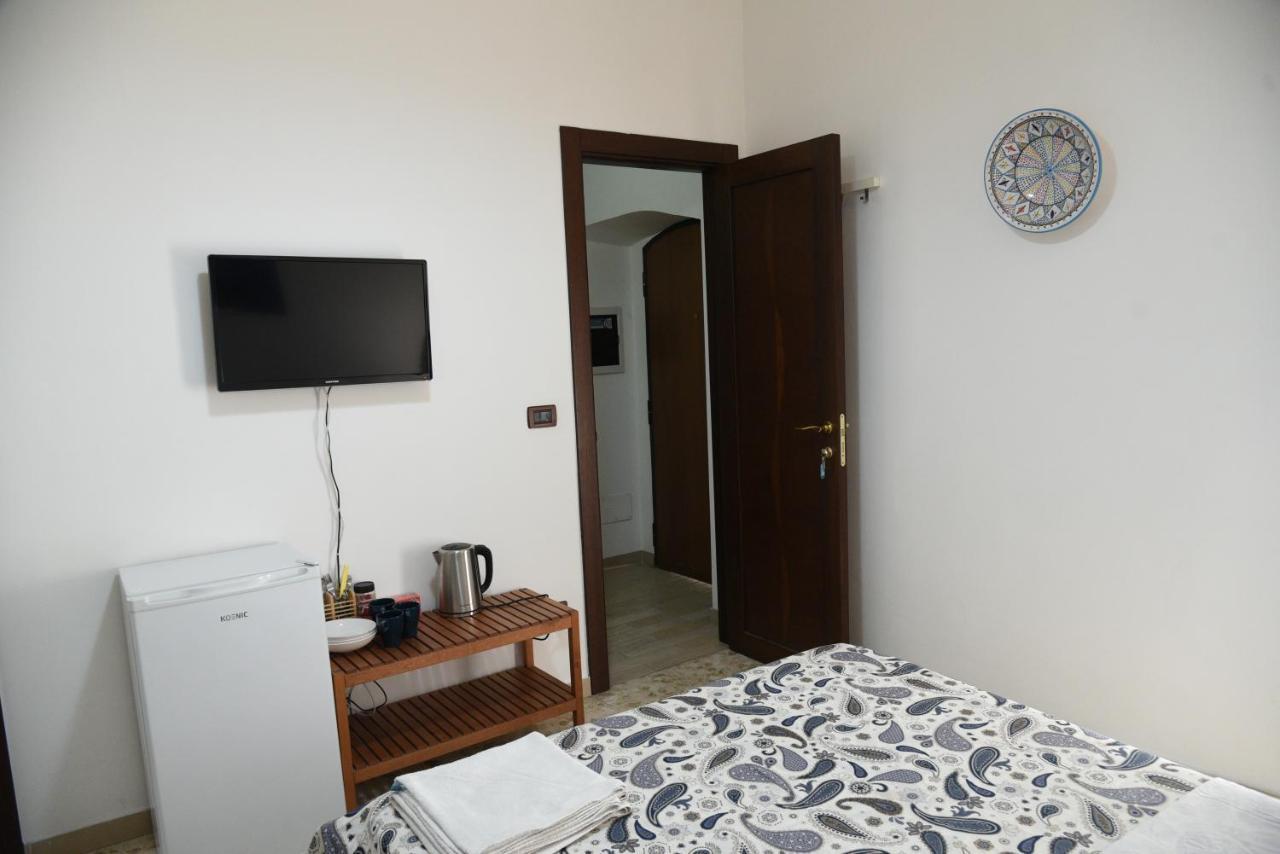 Corte Trecantaia 11 Holiday Hotel Bari Buitenkant foto