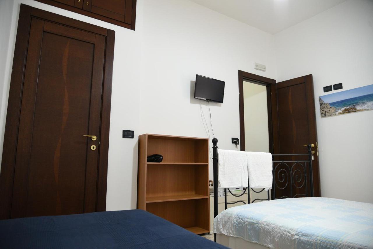 Corte Trecantaia 11 Holiday Hotel Bari Buitenkant foto